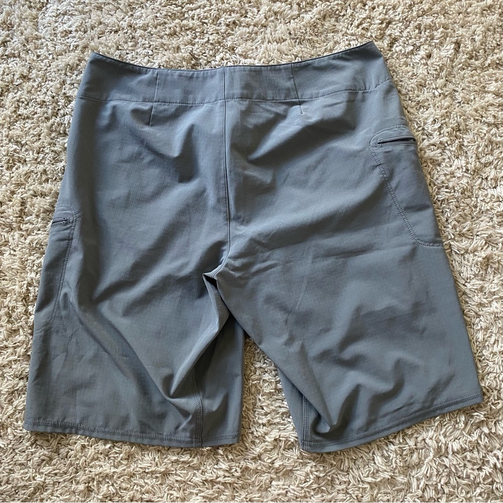 Men’s 5.11 Shorts - Picture 5 of 6